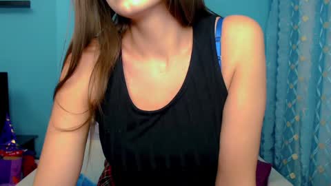 Linda online show from December 18, 3:47 am