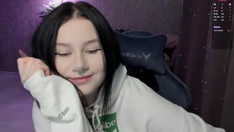 Lina online show from February 5, 6:27 am