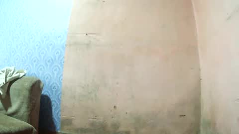 Snapshot of liora_selene chatting on March 9, 4:05 am liora online show from March 9, 4:05 am