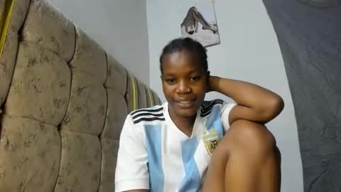 Kaisley independent model online show from October 16, 8:55 pm