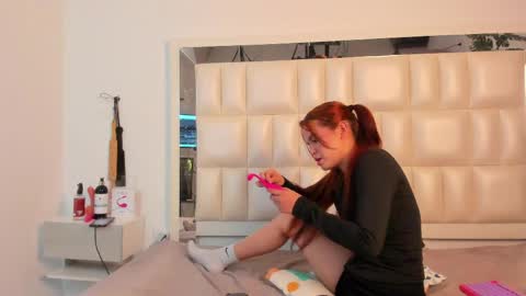 Liorah wolf online show from May 28, 7:56 pm
