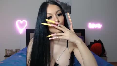 Lisa online show from February 6, 9:06 pm