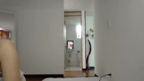 Lisa Roberths online show from October 10, 8:03 pm