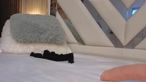 lisa_sweetas online show from March 1, 1:49 am