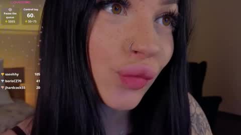 lisaaaliss online show from May 8, 11:02 am