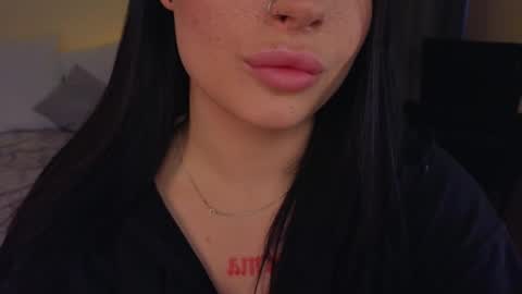 lisaaaliss online show from May 10, 11:56 am