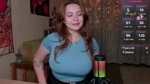 LisaCase online show from September 26, 2:15 pm