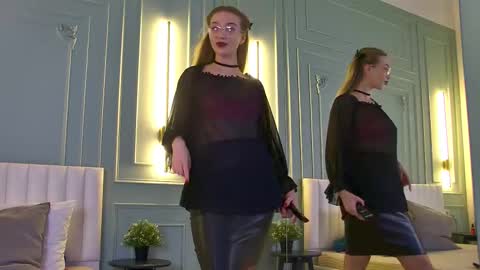 Lisa online show from March 2, 7:48 am