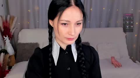 Snapshot of lisamooore chatting on February 13, 12:32 pm Lisa Moore online show from February 13, 12:32 pm