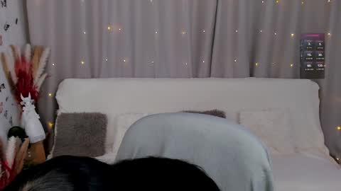 Snapshot of lisamooore chatting on December 15, 11:34 am Lisa Moore online show from December 15, 11:34 am