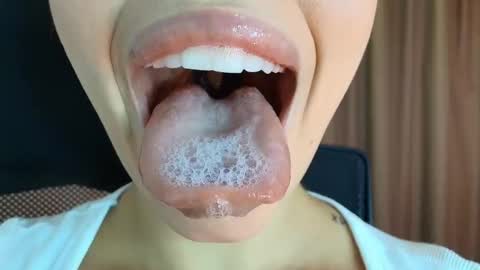 Lisbet online show from March 11, 10:56 pm