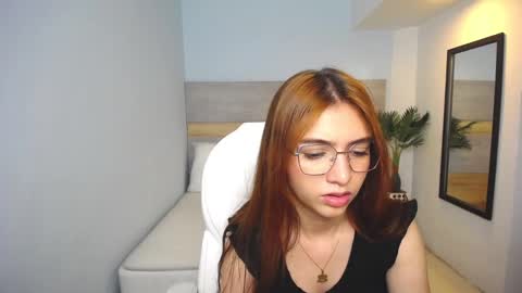 Liseth Fox online show from February 3, 7:10 pm