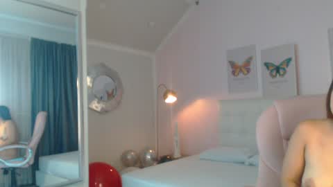 Snapshot of liss_black chatting on January 20, 12:39 pm Andrea online show from January 20, 12:39 pm