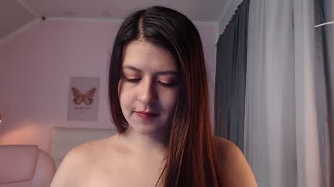 Snapshot of liss_black chatting on December 24, 12:33 pm Andrea online show from December 24, 12:33 pm