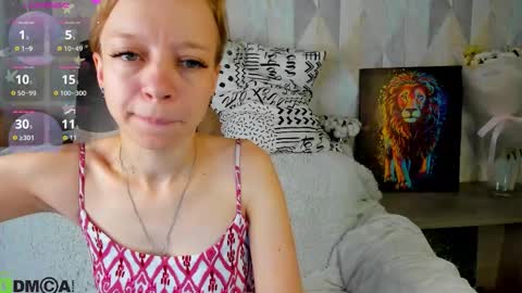 Snapshot of lissa_kitsune chatting on September 23, 7:50 am Lissa online show from September 23, 7:50 am