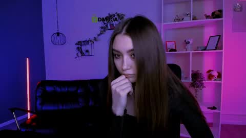lissa_night online show from May 4, 11:29 pm
