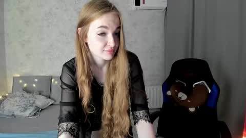 Lissa online show from September 13, 2:58 pm