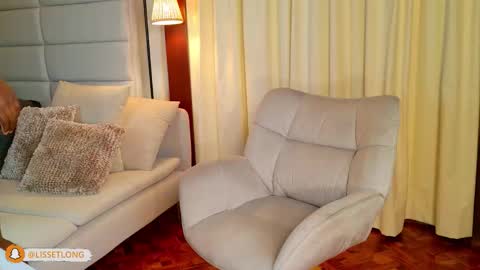 Lisseth Long  online show from November 19, 9:26 pm