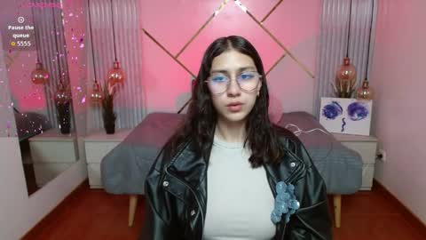 Lita online show from April 3, 1:42 pm