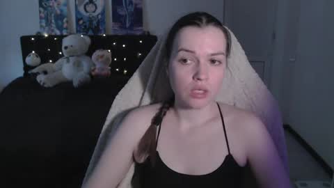 little__flowers online show from June 2, 9:21 am