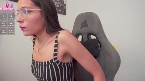 Help me reach 100 likes online show from October 11, 7:16 pm