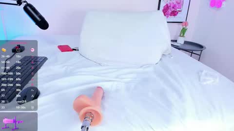 little_ivonne online show from February 13, 9:16 pm