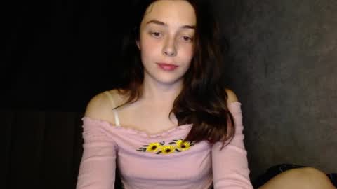 Mia   Im online every day 1530 PM in New York  2030 PM in London online show from May 29, 9:35 pm