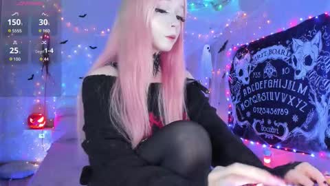 Maria online show from October 31, 10:36 pm