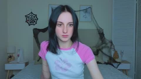 little_mollee online show from October 29, 10:45 pm