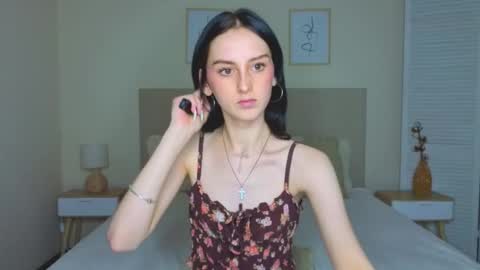 little_mollee online show from September 10, 9:26 pm