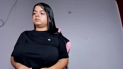 Shaara  online show from December 17, 8:57 pm