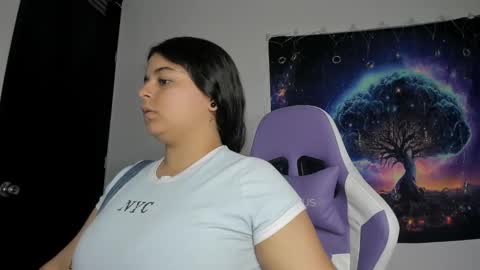 Snapshot of little_shaara chatting on February 18, 7:10 pm Shaara online show from February 18, 7:10 pm