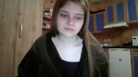 little_shygirl_ online show from November 17, 5:08 am