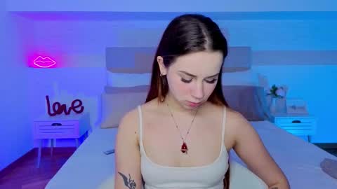 little_siin online show from November 10, 8:42 am