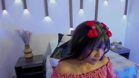 S U M I online show from April 28, 2:27 am