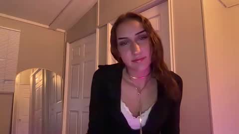 littlemadimade online show from May 2, 1:09 am