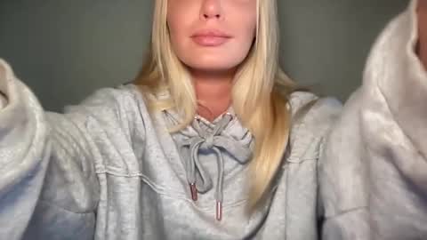 Marciabrady online show from January 10, 10:04 pm