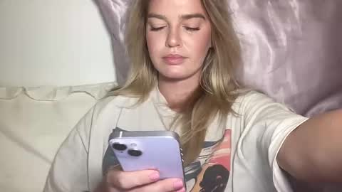 Marciabrady online show from October 22, 9:31 pm