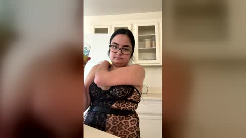 littlemissbabycakes online show from March 26, 10:44 pm