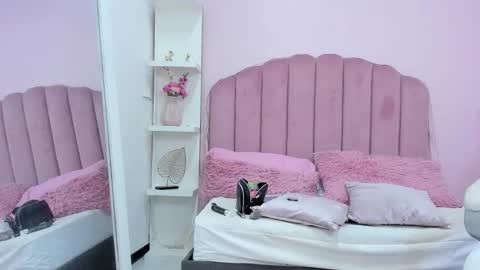  sofii  online show from November 4, 9:42 pm