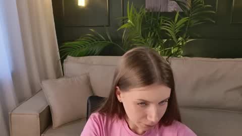Livia online show from May 20, 5:59 am