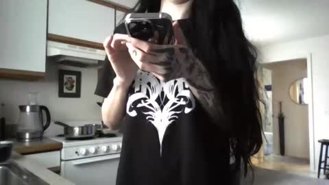 Liv Mirage online show from February 1, 6:51 pm