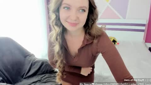 Girl next door online show from September 17, 11:41 am