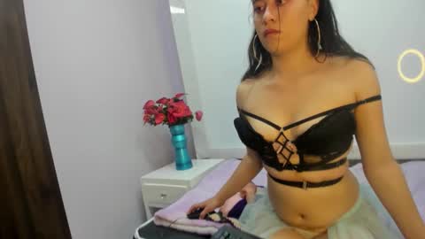 lizeth_garcia_ online show from September 19, 12:48 pm