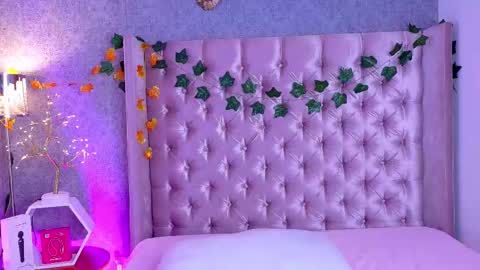 Lizette Kitty online show from November 7, 8:42 am