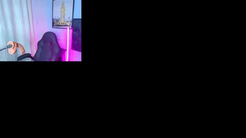 Snapshot of lizz_tender chatting on January 7, 11:37 am Lizz online show from January 7, 11:37 am