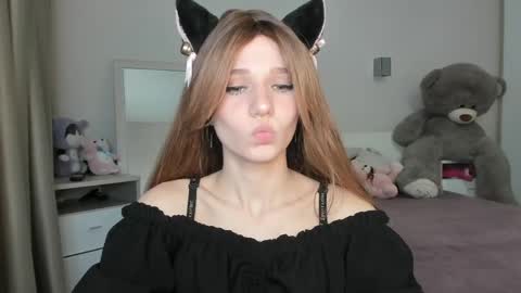 lizza_a online show from May 7, 6:00 pm