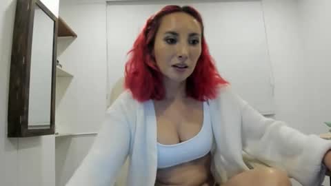 lizzdoux online show from November 16, 2:02 am