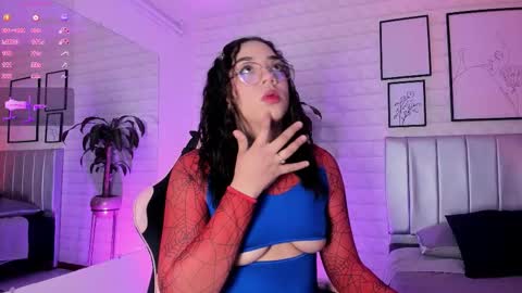  Lizzie  online show from February 24, 12:04 pm