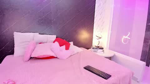 I am Lizz online show from October 2, 12:21 pm